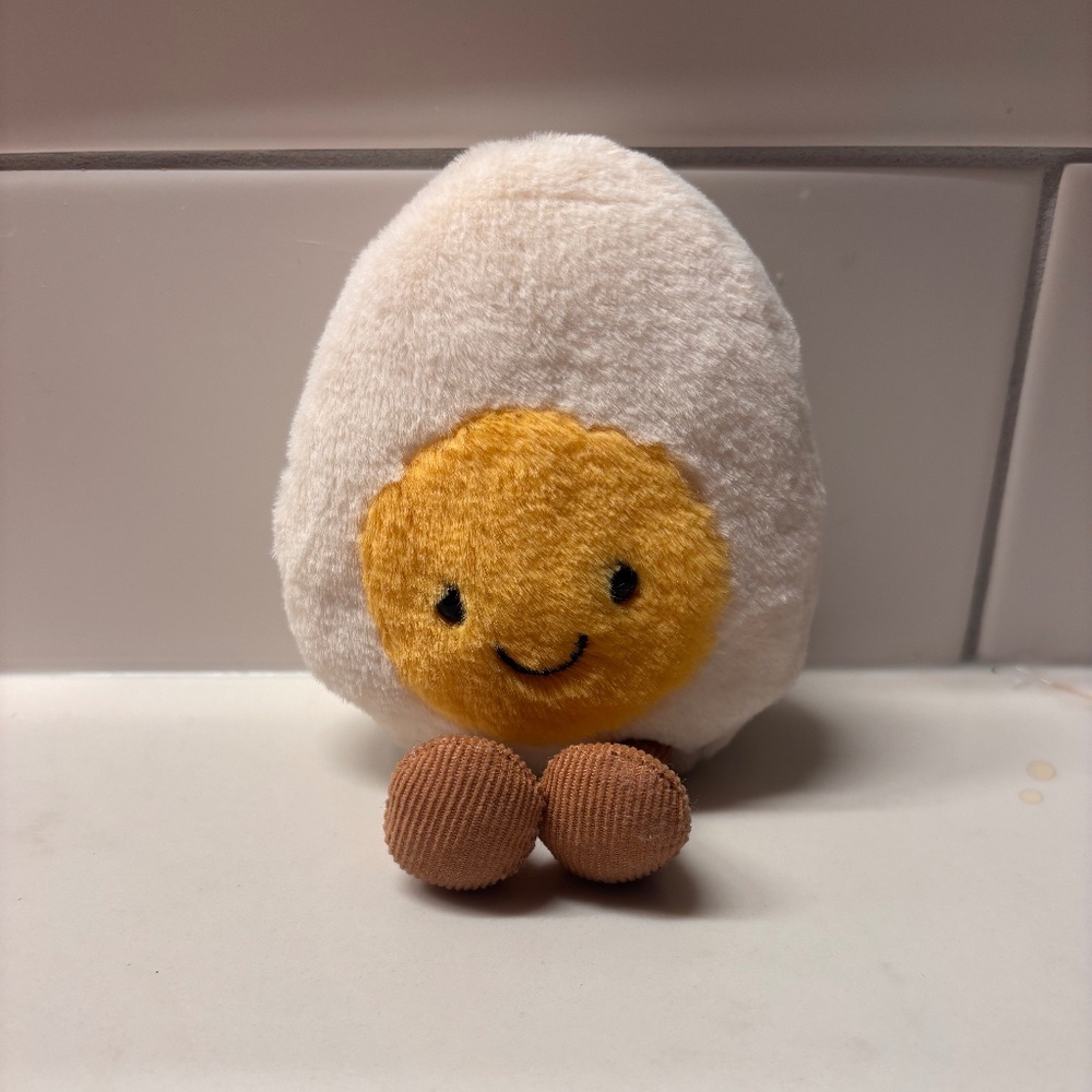 Jellycat egg